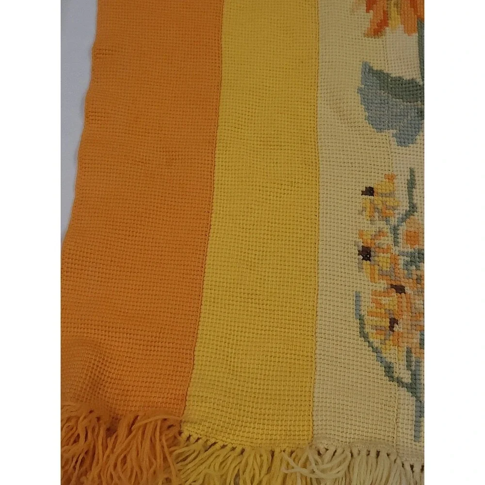 Vintage Handmade Sunflower Knit Throw Blanket‎ Orange Yellow Fringe 76x48 Retro